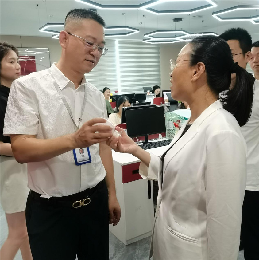 区辅导莅临领导，合作助力自贸港